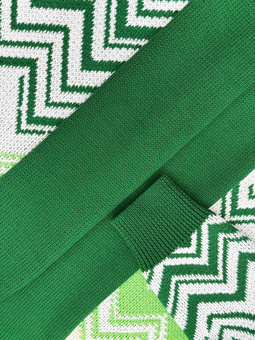 Кардиган с капюшоном