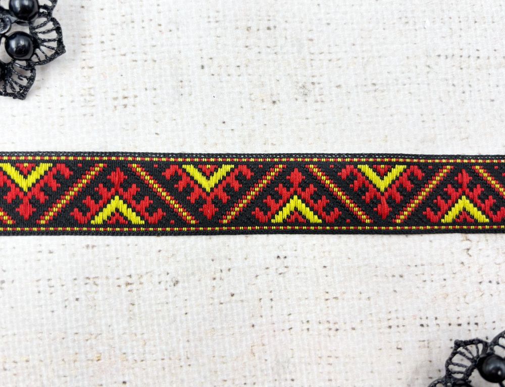 Тесьма жаккард, ш. 2,4 см