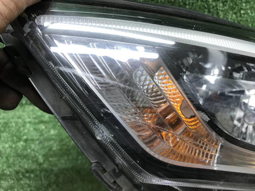 Битая Фара левая Hyundai Tucson 3 (15-18) галоген