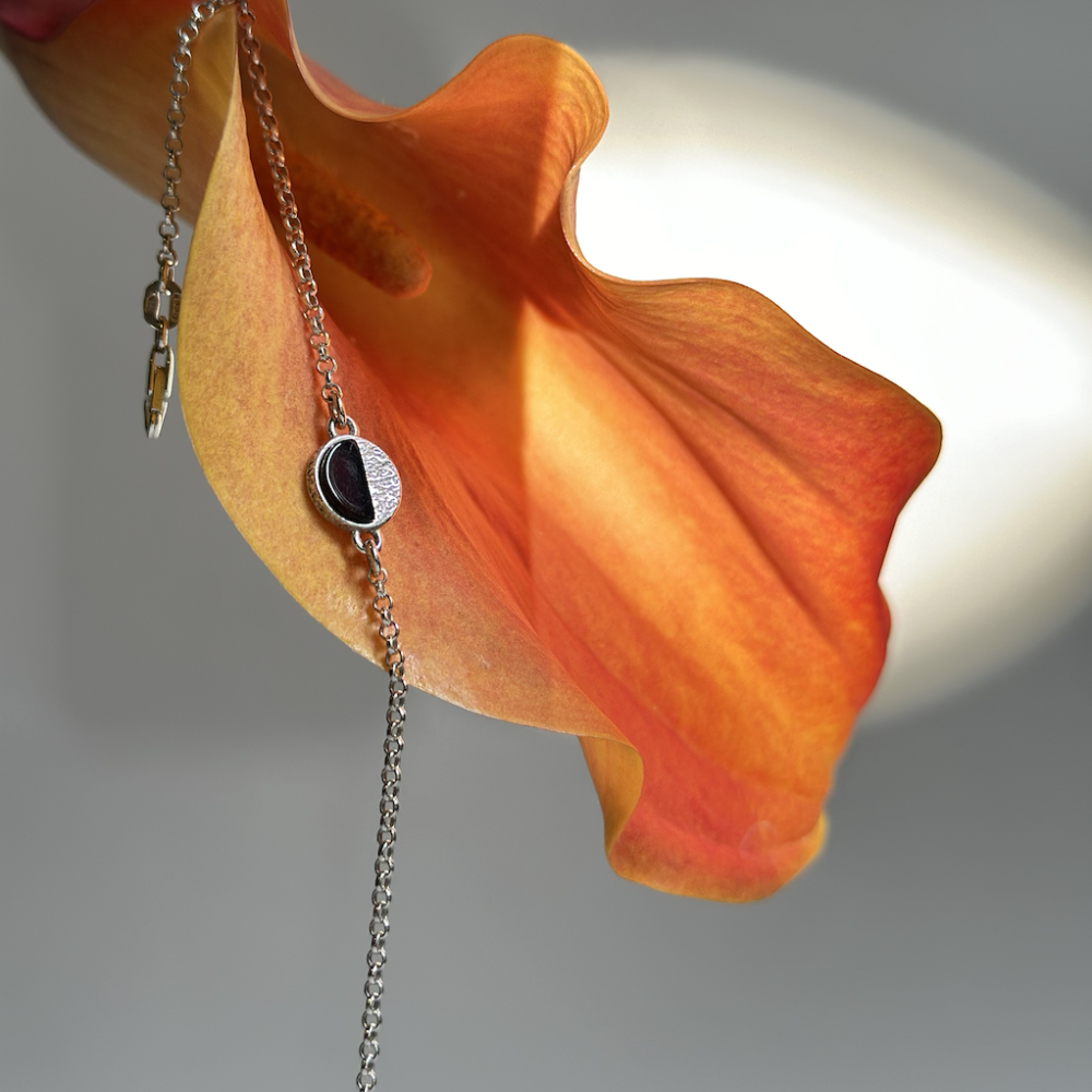 Браслет Meridian с вишневым янтарем