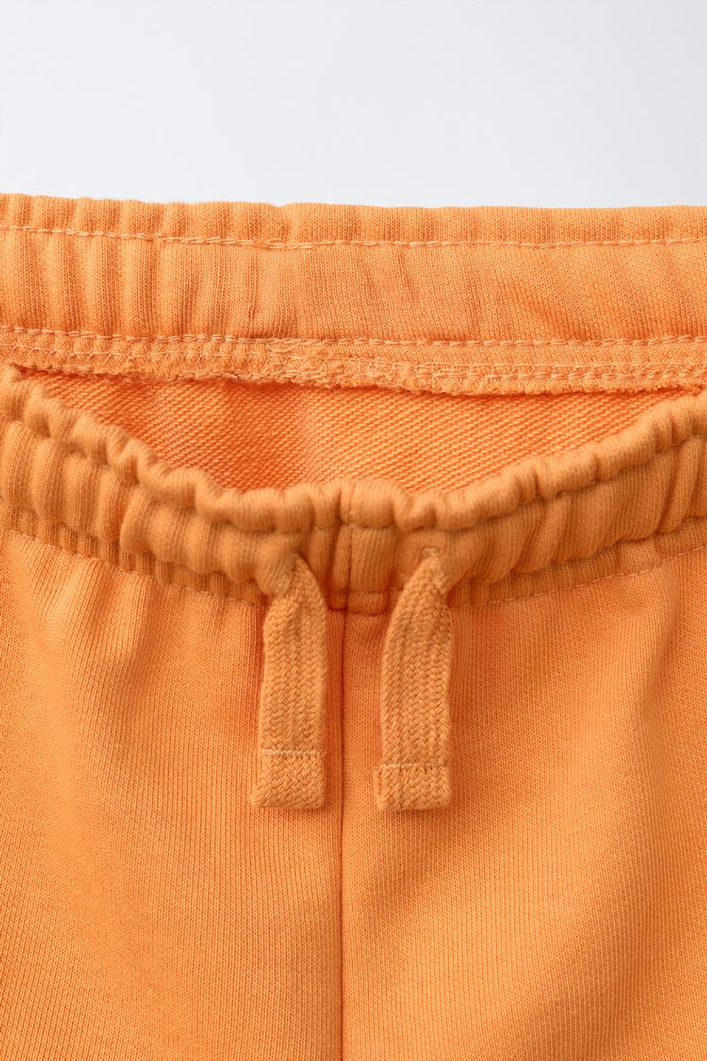 ZARA ОДНОТОННЫЕ ШОРТЫ, ОРАНЖЕВЫЙ