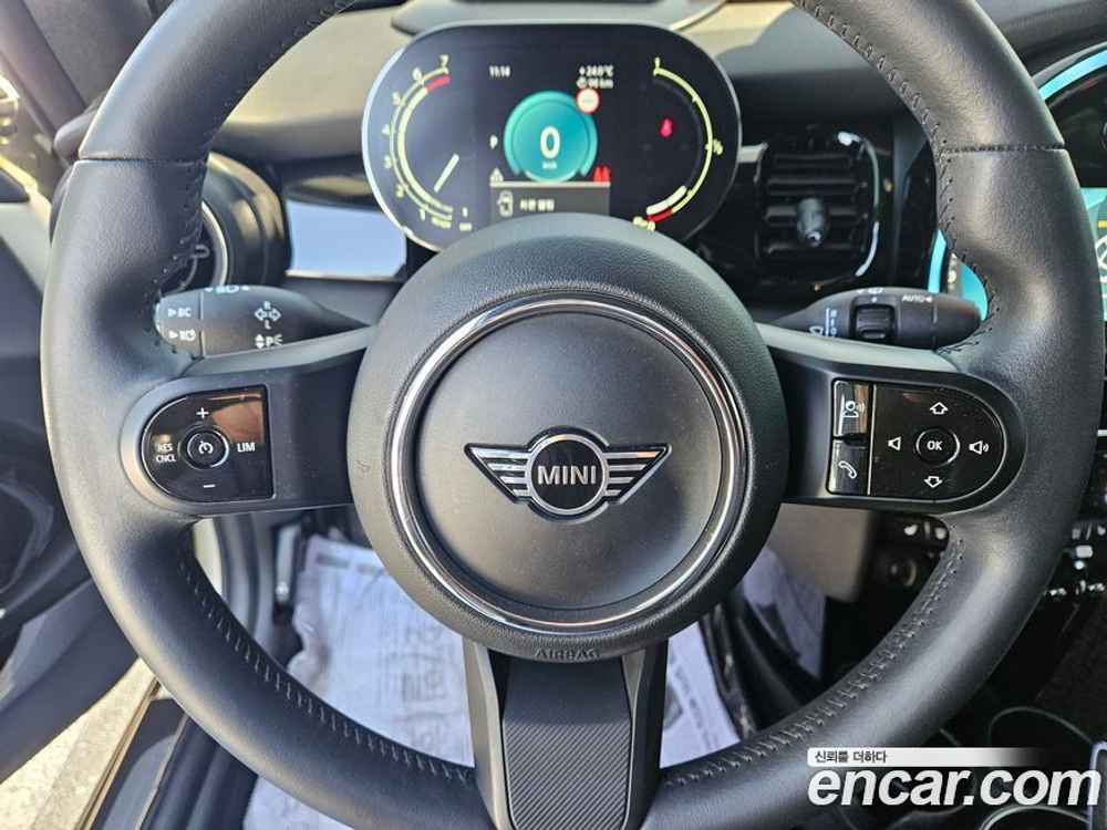 Mini Cooper Convertible Classic Lunchpack (07.2021)