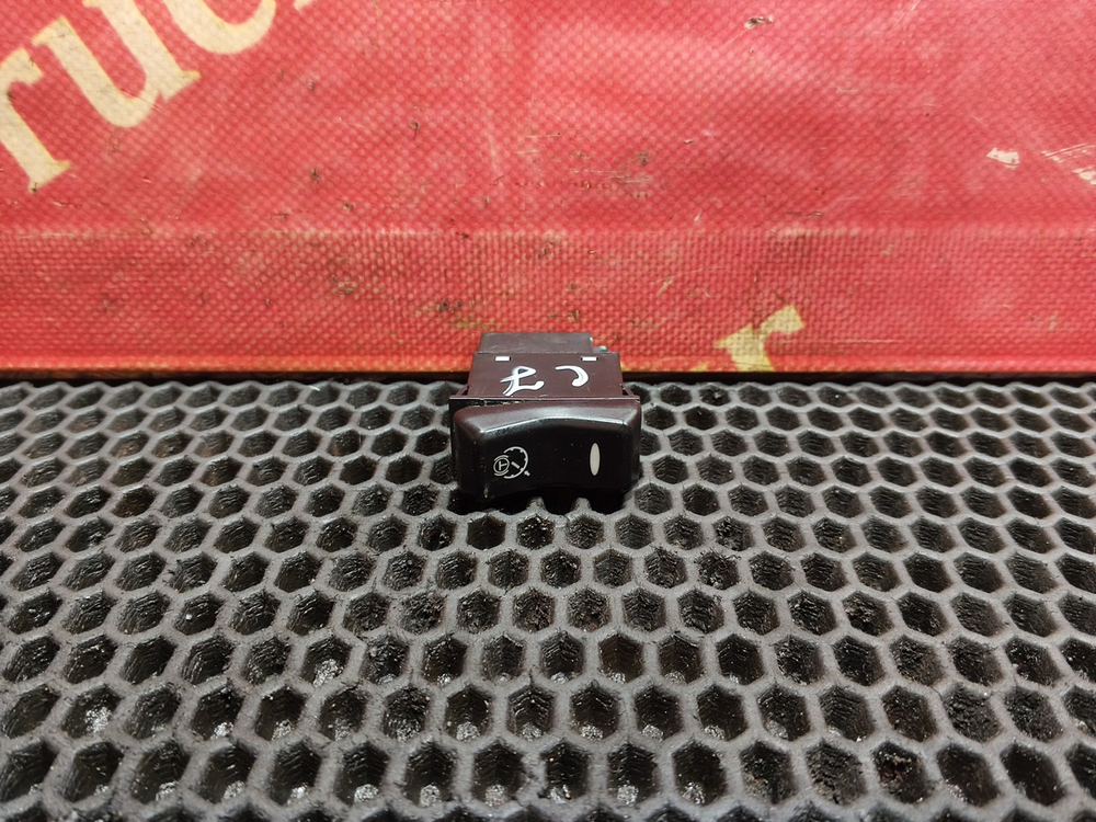 Кнопка круиз-контроля