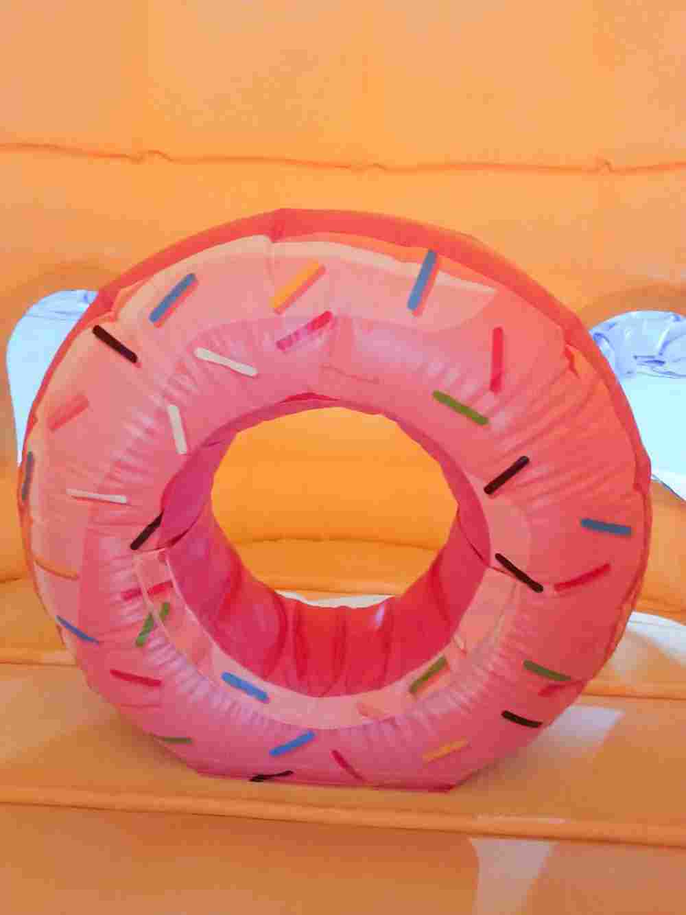 Надувной коммерческий батут "Торт" с окошками, 4x4x3,5 м