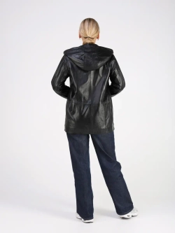 Кожаная куртка демисезонная с капюшоном