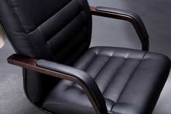 Кресло для руководителя MYRA C