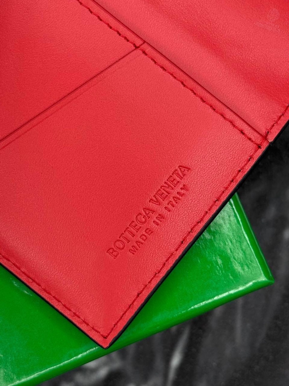 Обложка для паспорта Bottega Veneta