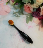 Кисть для нанесения тонального крема и контурирования лица малая, в коробке, 14см, ворс 1,5см