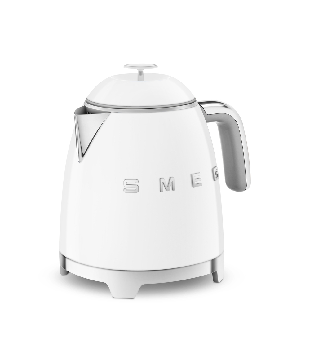 Чайник мини 0.8л Smeg Стиль 50-х годов белый