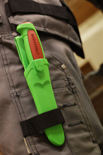 Нож туристический Morakniv Basic 546 лимитированный 2024 нержавеющая сталь, пласт. ручка (зеленая) терракотовая вставка, 14282