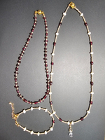 Колье ручной работы из натурального граната и жемчуга "Гранат и жемчуг"