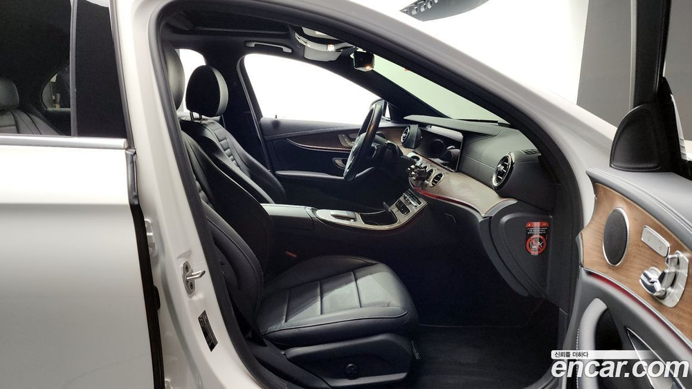 Mercedes-Benz E-Class W213 E250 Exclusive (12.2021)