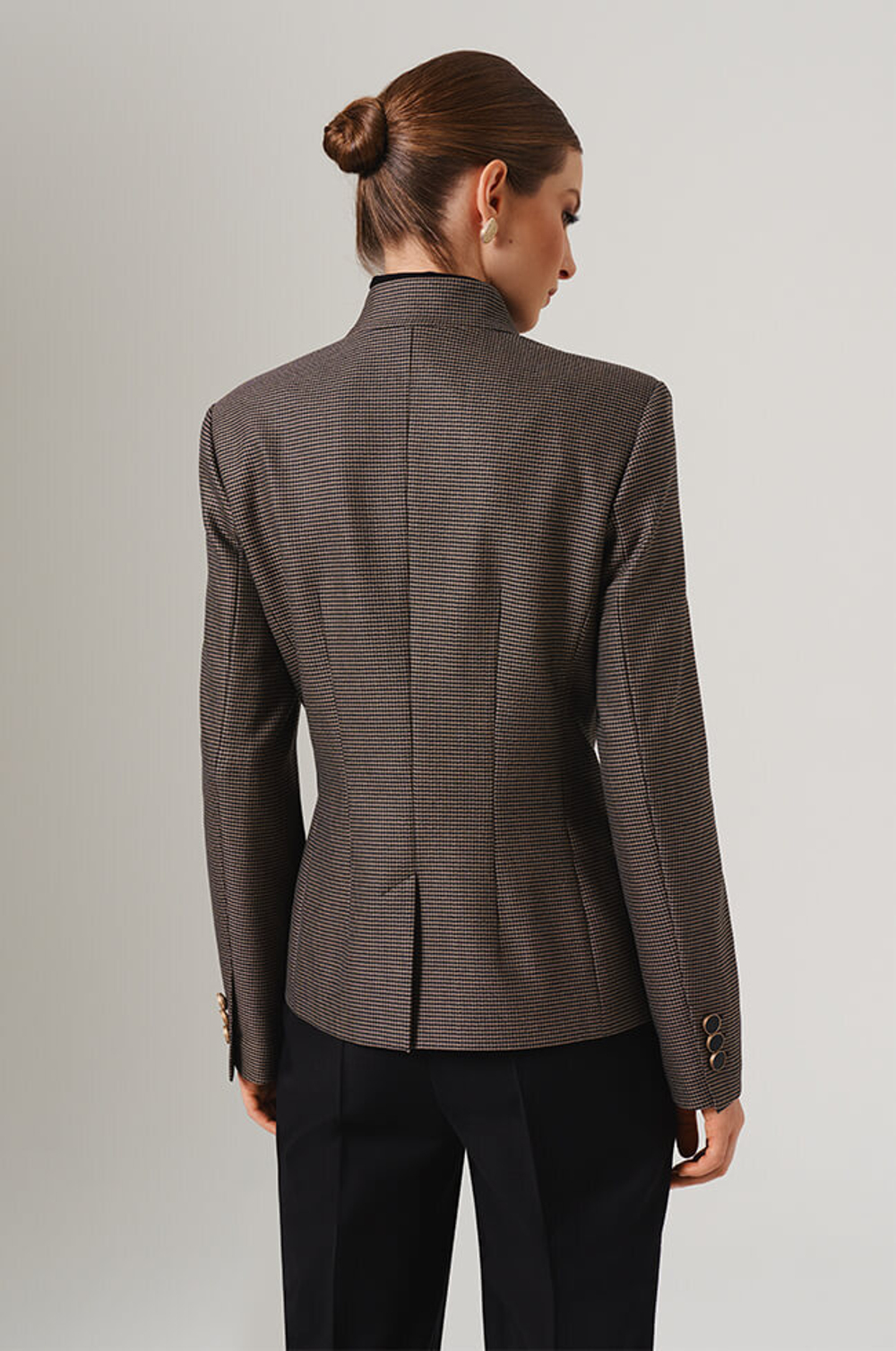 1890 Жакет женский (черно-бежевый)