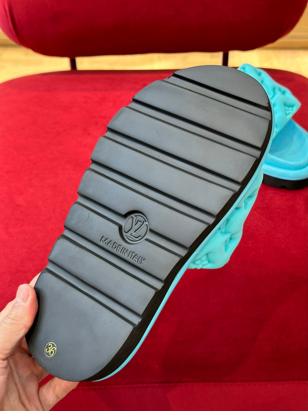 Louis Vuitton Pool Pillow Flat Comfort Mule