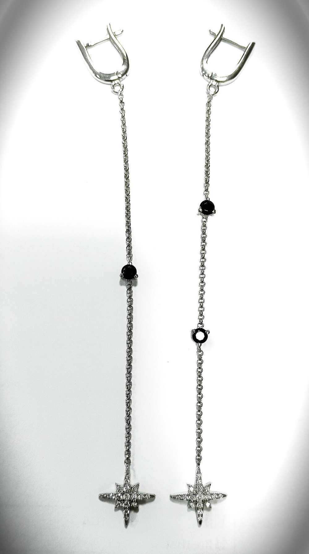 Серьги "Звезды" с цепочкой, фианитами и английским замком
