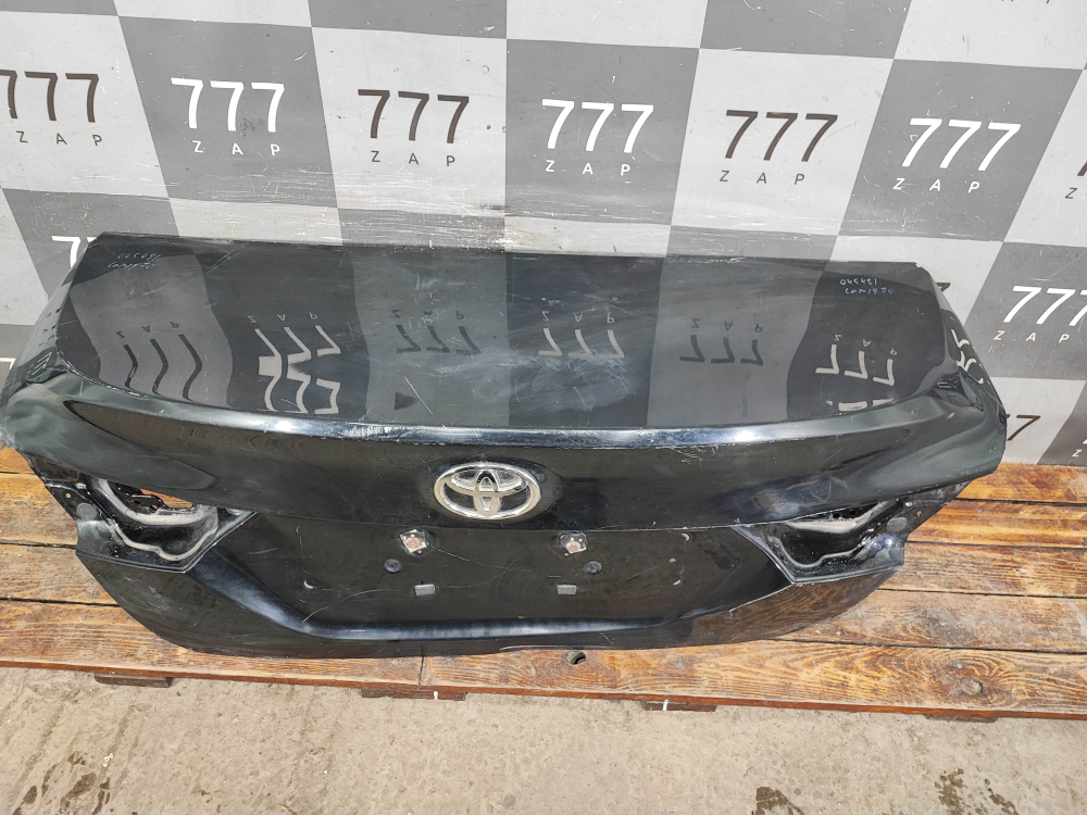 Крышка багажника Toyota Camry (XV70) 17-нв Б/У Оригинал 6440106F70