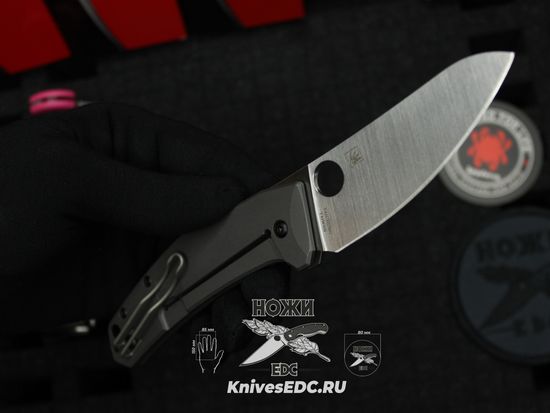 Складной нож Spyderco Spydiechef 211TIP c клинком из стали LC200N Rustproof Steel, рукоять титан