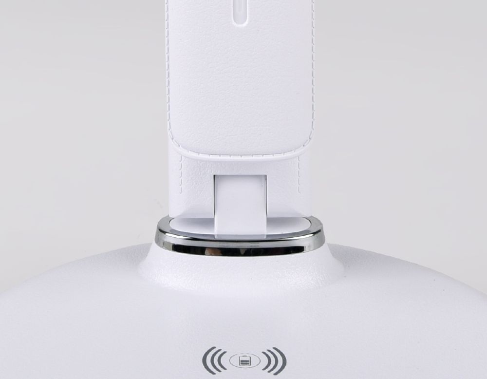 Ambrella Светодиодная настольная лампа с беспроводной зарядкой Desk DE520