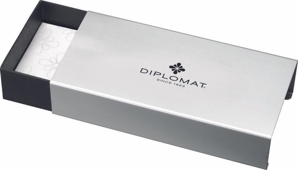 Перьевая ручка Diplomat Excellence A2 black lacquer gold F (D40203023) 5