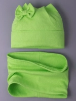 Шапка для девочки с ушками осенняя и снуд