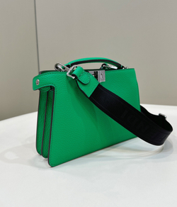 Fendi Peekaboo ISeeU XCross 23 cm