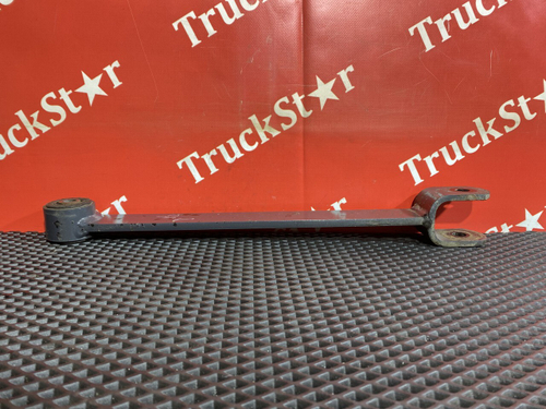 Стойка стабилизатора переднего