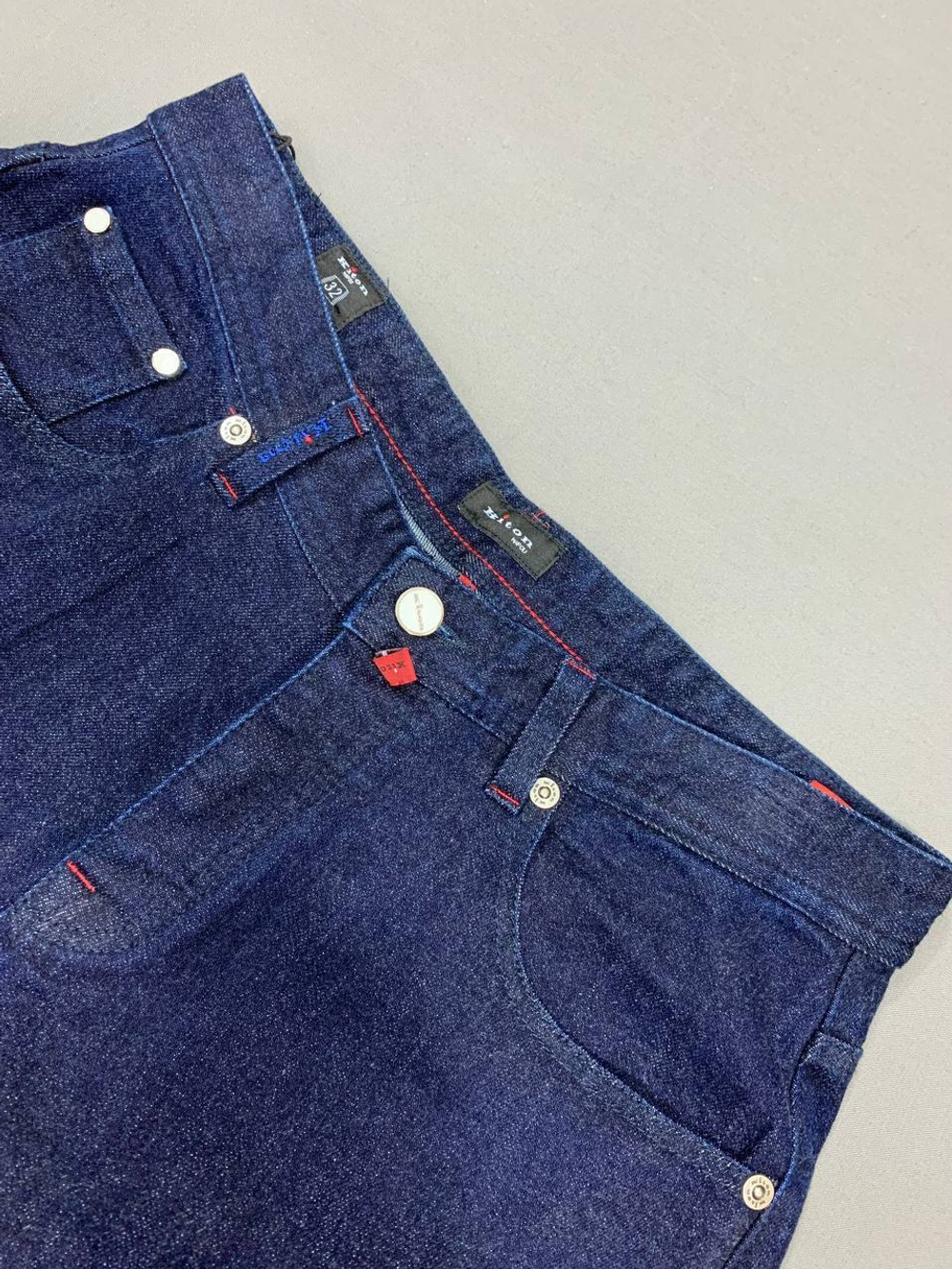 Джинсы Kiton
