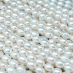 Жемчуг культивированный овальный A Grade, белый, 5*6-6,5мм