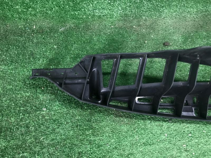 Кронштейн заднего бампера Range Rover Sport 2 L494 (2013-2022)