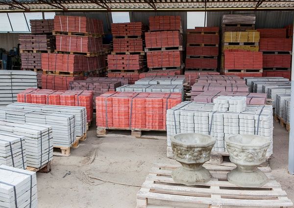 Особенности перевозки и хранения тротуарной плитки