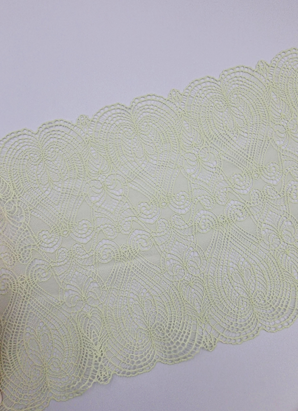 Кружево эластичное светло-зеленое КС31 (22 см)