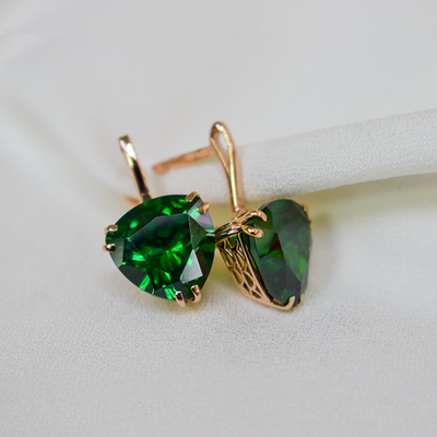 Серьги с крупным триллионом