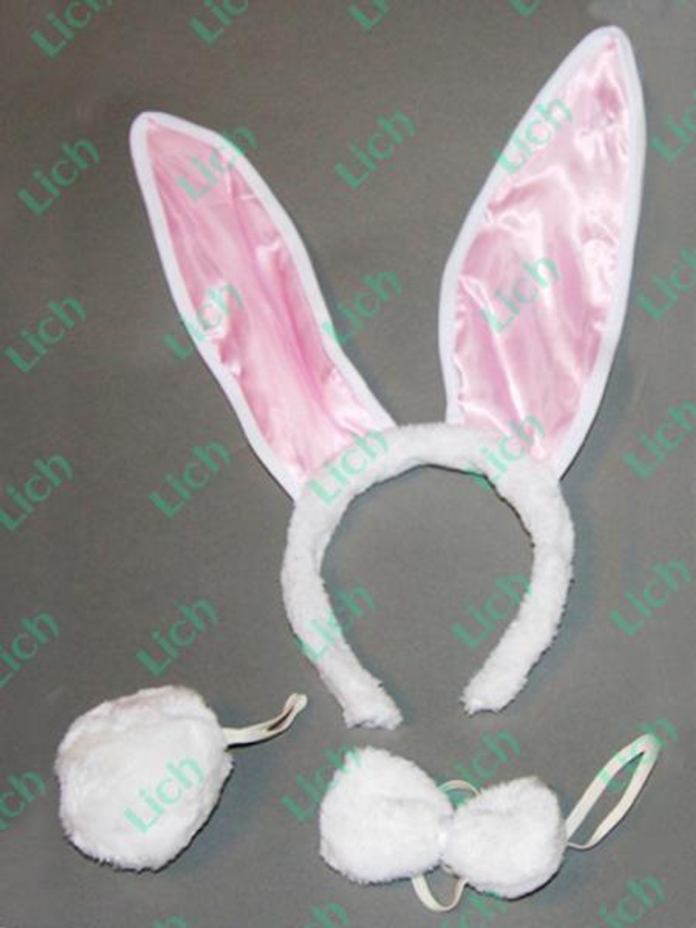 Уши кролика с мех. хвост.