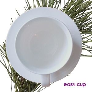 Чайная чашка из костяного фарфора: вид сверху