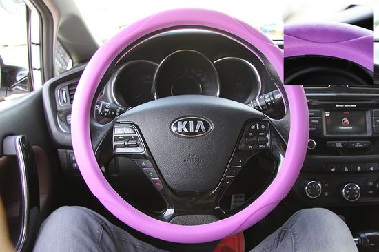 Оплетка на руль из силикона для легковых авто, (диаметр руля 37-39 см)