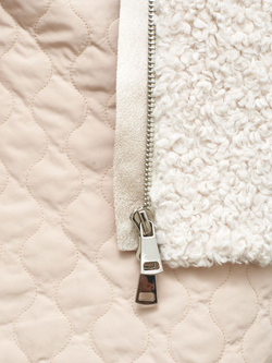 Шуба чебурашка с капюшоном, белая, Северина