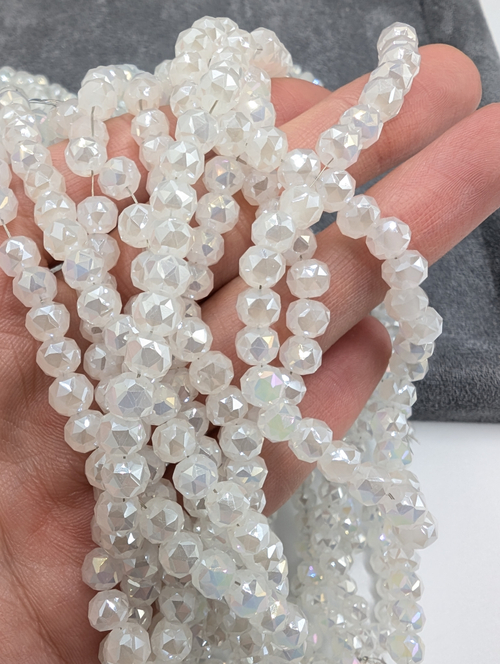 Бусины стеклянные 6мм