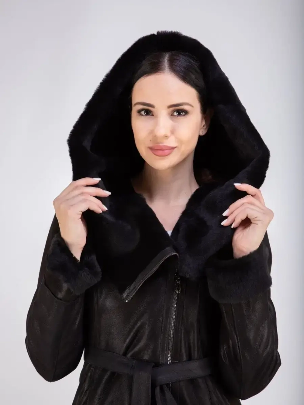 Дубленка женская натуральная длинная с капюшоном Турция