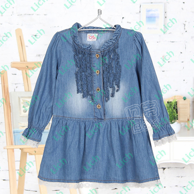 Платье детское джинсовое с рюшами и отделкой кружевом