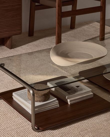 Керамический поднос Ebenor бежевого цвета Ø 53 см