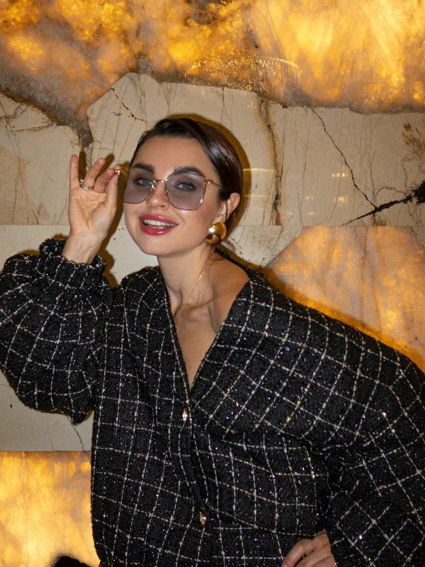 Бомбер твид черный