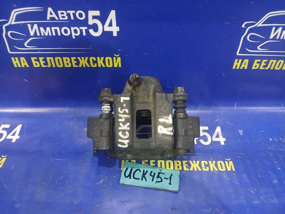 Суппорт тормозной задний левый TOYOTA SEQUOIA 2000