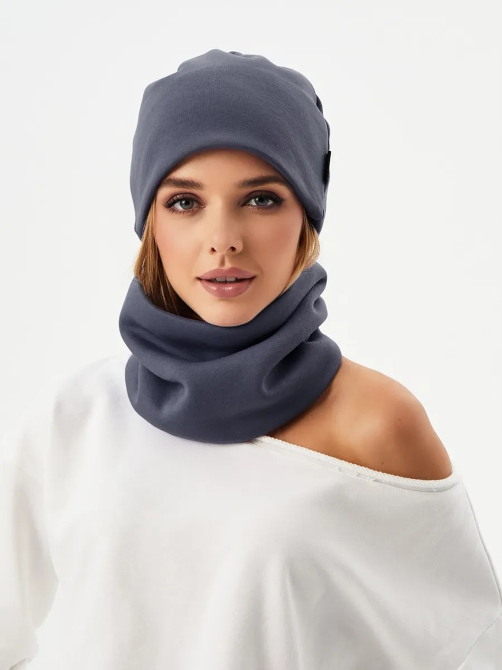 Комплект с начесом: снуд, варежки, шапка