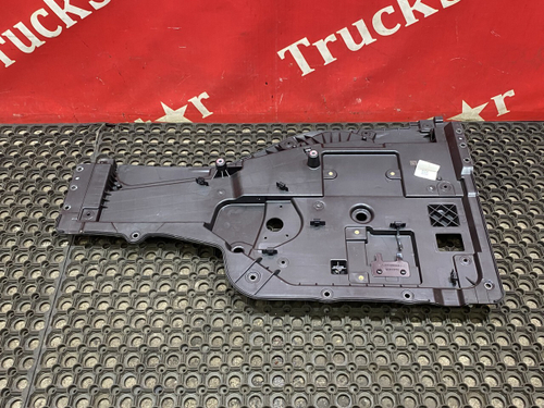 Кронштейн стеклоподъемника правый 2022г