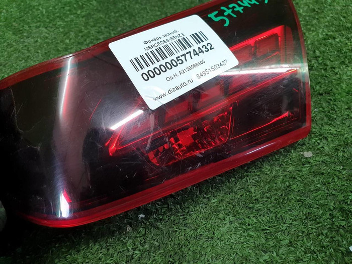 Фонарь правый внутренний Mercedes E W213 (20-23)