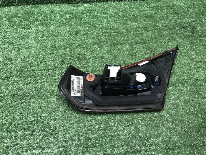 Фонарь левый внутренний Mercedes E W213 (20-23)