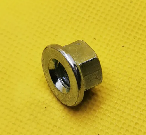 ЗИП Гайка крышки шины IGP для пил Champion 137,142, Husqvarna 137,142 Partner 351