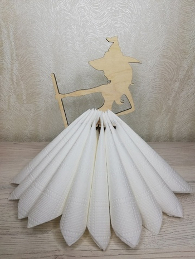 Салфетница деревянная на стол Маленькая ведьма