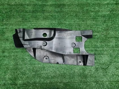 Пыльник заднего бампера правый Lexus LX 3 (15-23)