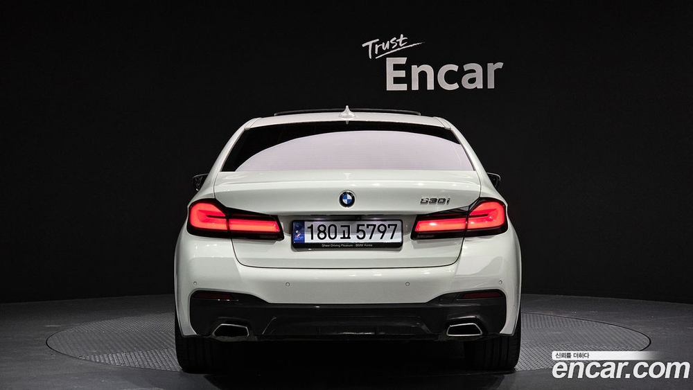 BMW 5 Series (G30) 530i M Sports (01.2022)